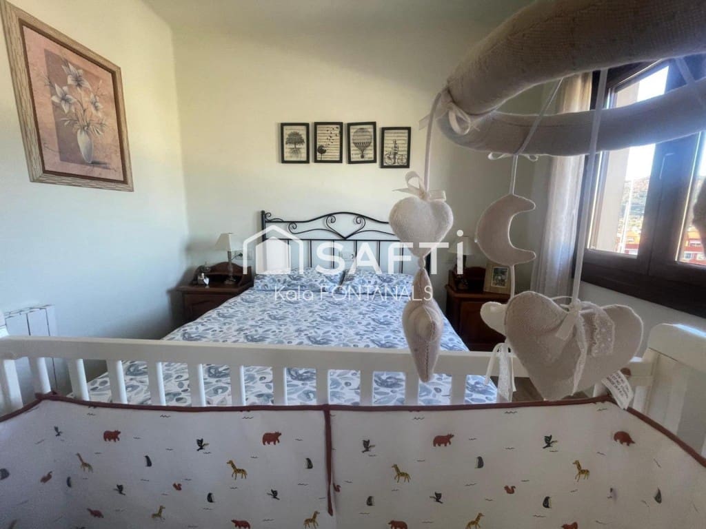 6 soveværelse Villa til salg i Pontevedra by med garage - € 540.000 (Ref: 9595912)