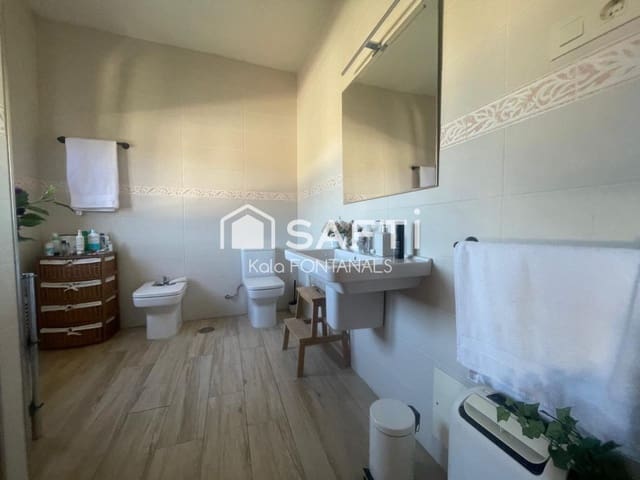 6 soveværelse Villa til salg i Pontevedra by med garage - € 539.500 (Ref: 9595912)