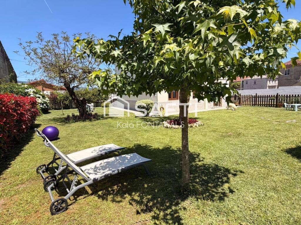 6 bedroom Villa for sale in Pontevedra city with garage - € 539,500 (Ref: 9595912)