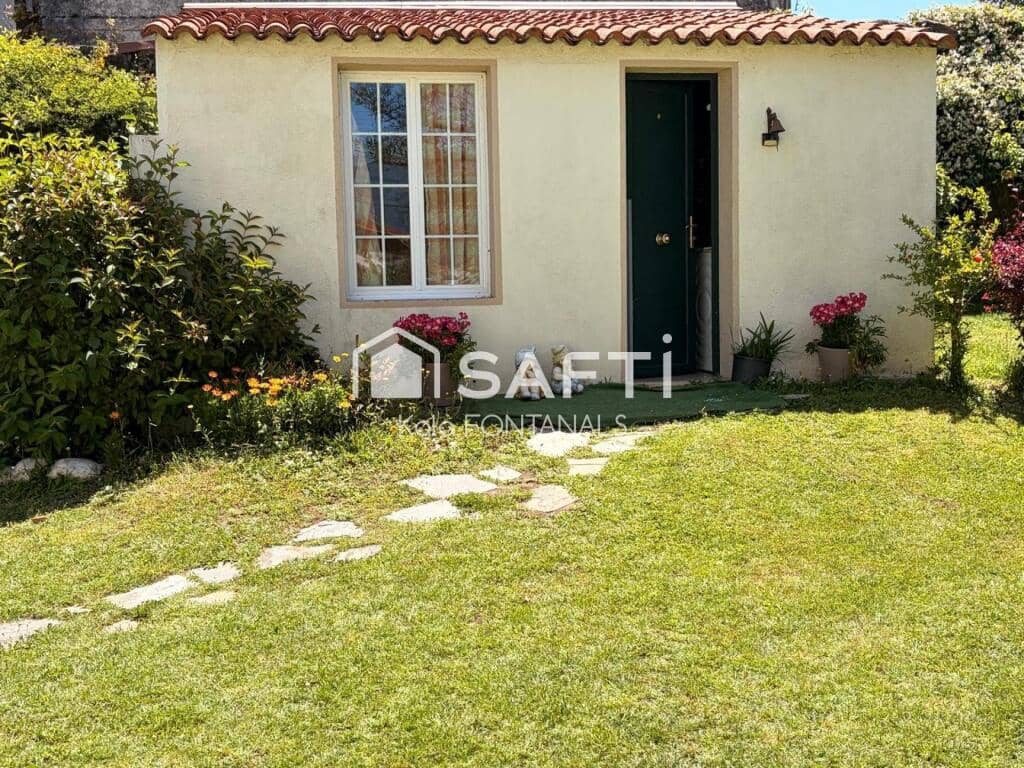 6 bedroom Villa for sale in Pontevedra city with garage - € 539,500 (Ref: 9595912)