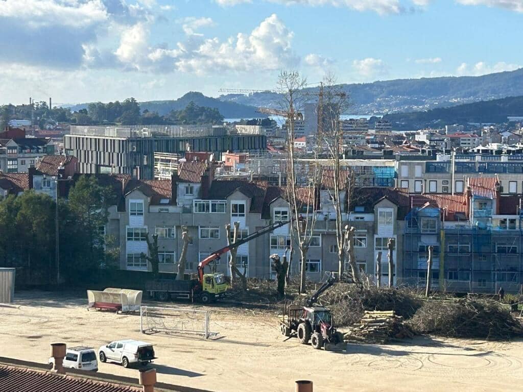2 bedroom Penthouse for sale in Pontevedra city with garage - € 380,000 (Ref: 9595913)
