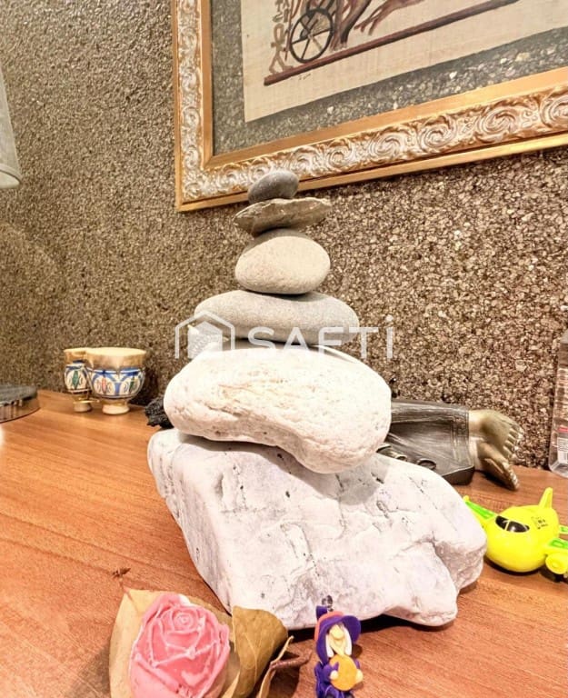 2 bedroom Apartment for sale in Pontevedra city with garage - € 245,000 (Ref: 9595914)