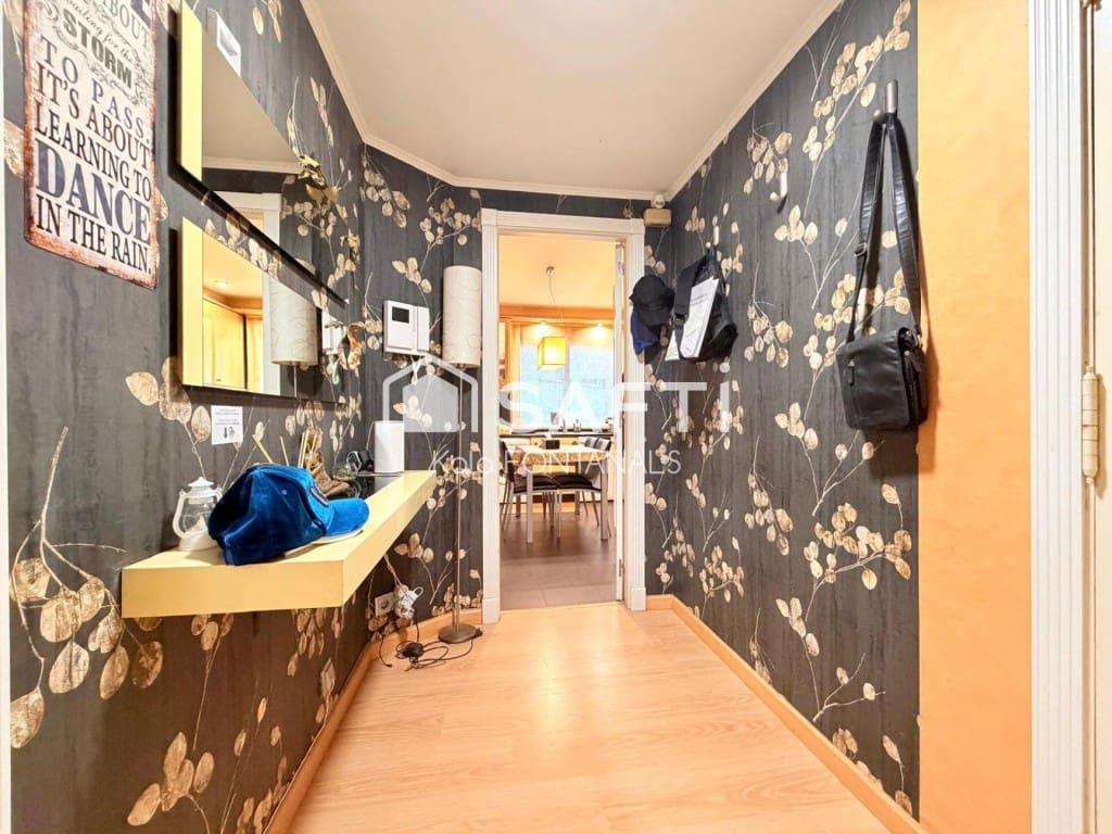 2 bedroom Apartment for sale in Pontevedra city with garage - € 245,000 (Ref: 9595914)