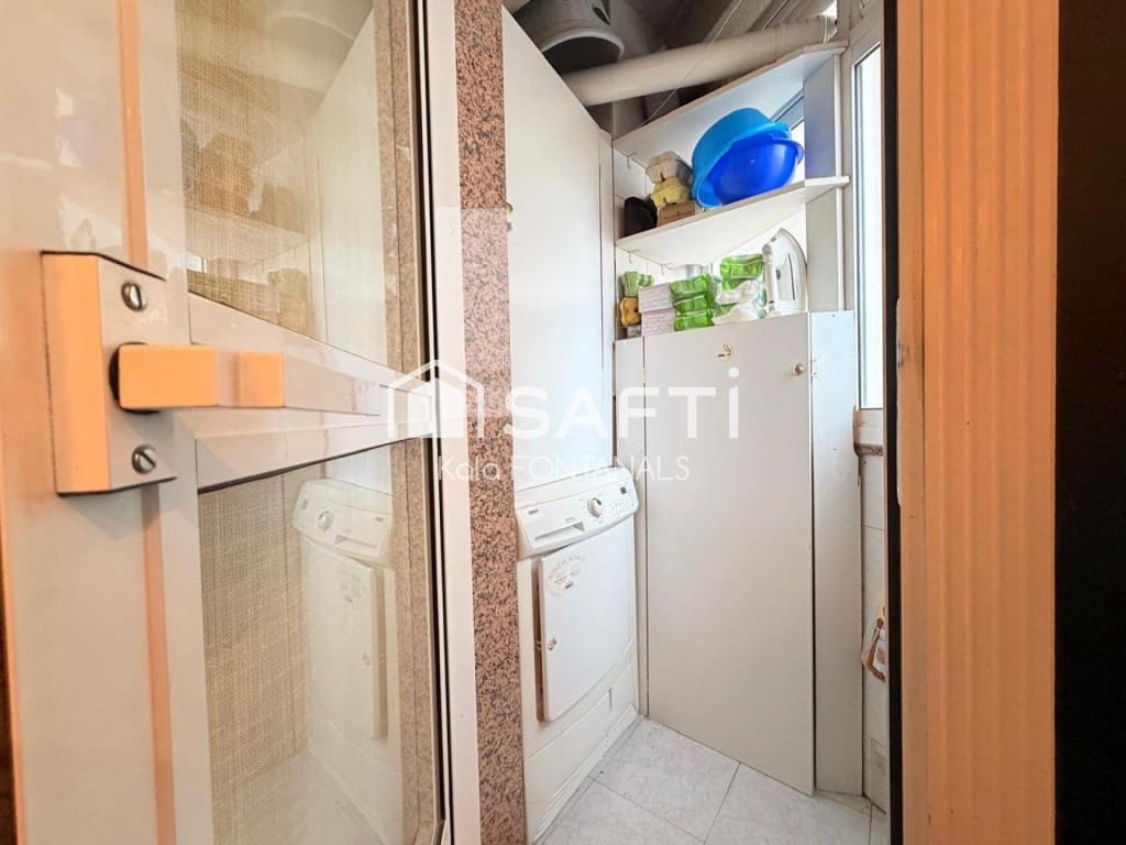 2 bedroom Apartment for sale in Pontevedra city with garage - € 245,000 (Ref: 9595914)