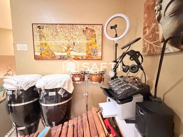 2 bedroom Apartment for sale in Pontevedra city with garage - € 245,000 (Ref: 9595914)