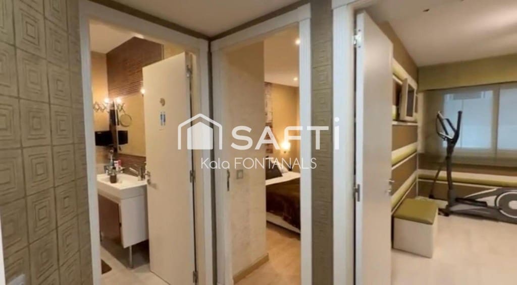 2 bedroom Apartment for sale in Pontevedra city with garage - € 245,000 (Ref: 9595914)