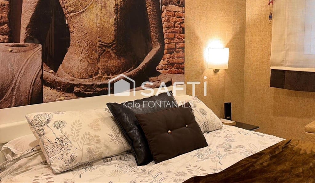 2 bedroom Apartment for sale in Pontevedra city with garage - € 245,000 (Ref: 9595914)