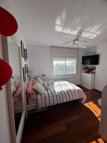 6 soverom Villa til salgs i Cunit med svømmebasseng garasje - € 690 000 (Ref: 9595917)