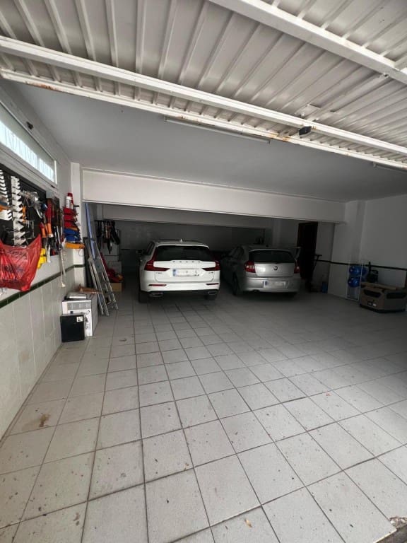 6 soverom Villa til salgs i Cunit med svømmebasseng garasje - € 690 000 (Ref: 9595917)