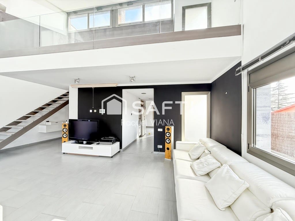 3 bedroom Villa for sale in Esparreguera with garage - € 380,000 (Ref: 9595918)