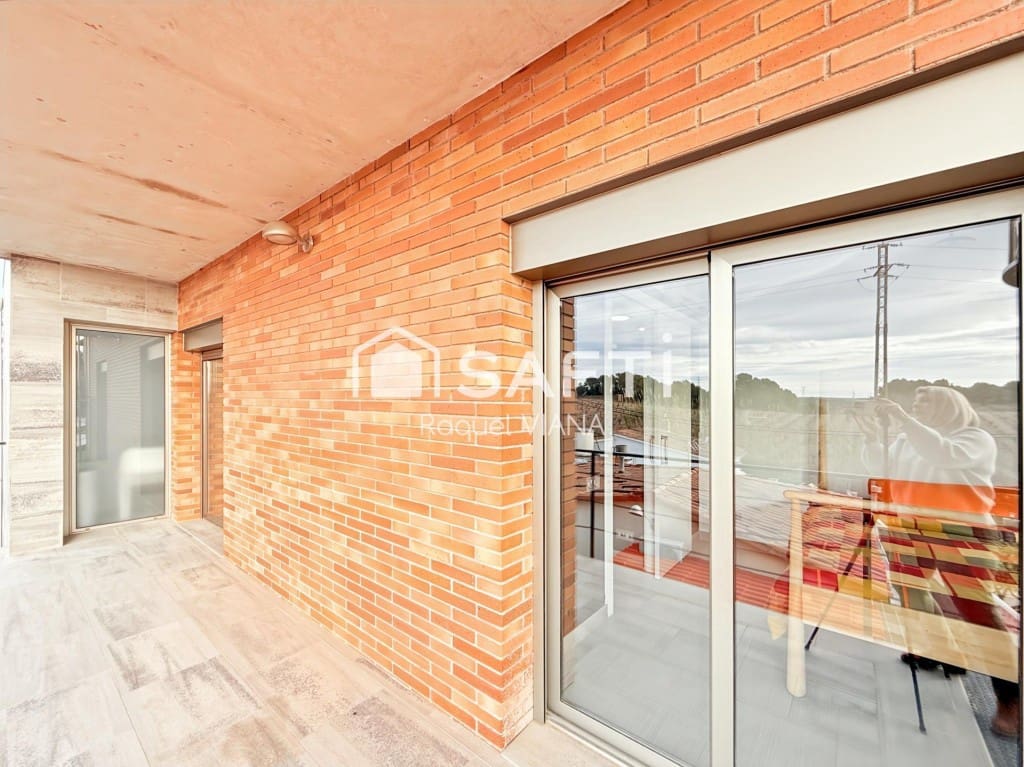 3 bedroom Villa for sale in Esparreguera with garage - € 380,000 (Ref: 9595918)