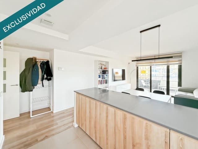 Apartamento de 3 habitaciones en Martorell en venta con piscina garaje - 335.000 € (Ref: 9595919)