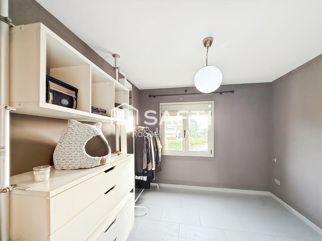 3 bedroom Villa for rent in Esparreguera with garage - € 1,750 (Ref: 9595920)