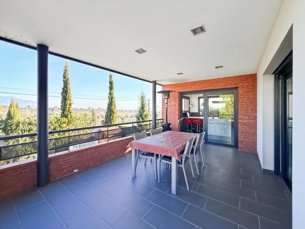 5 bedroom Villa for sale in Piera with pool garage - € 550,000 (Ref: 9595921)