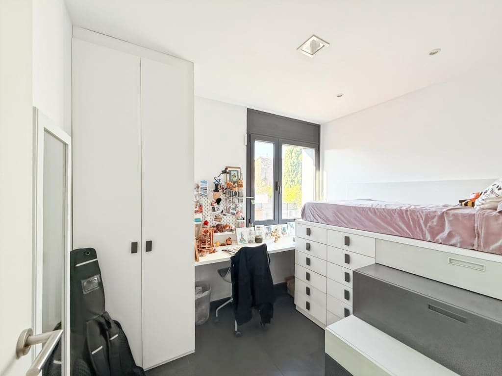 5 bedroom Villa for sale in Piera with pool garage - € 550,000 (Ref: 9595921)