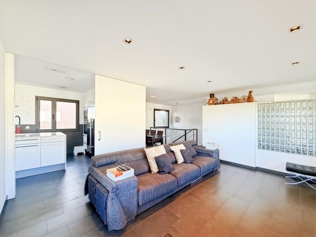 5 makuuhuone Huvila myytävänä paikassa Piera mukana uima-altaan 
autotalli - 550 000 € (Ref: 9595921)