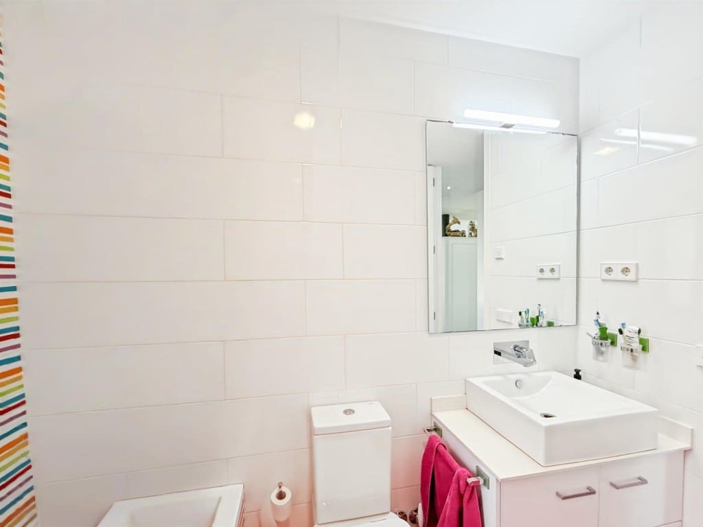 5 bedroom Villa for sale in Piera with pool garage - € 550,000 (Ref: 9595921)