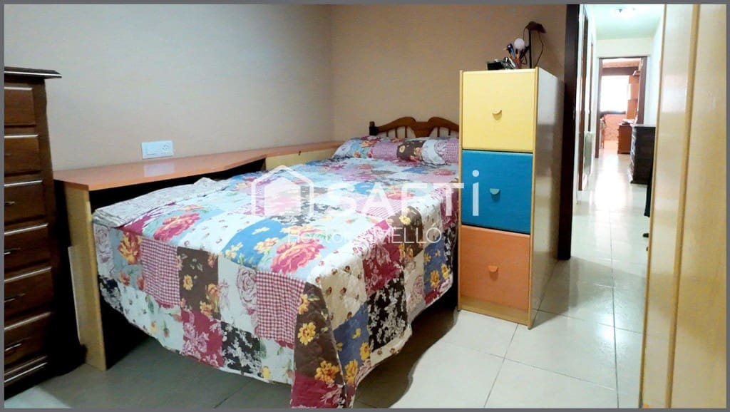 3 slaapkamer Appartement te koop in Llanca - € 195.000 (Ref: 9595924)