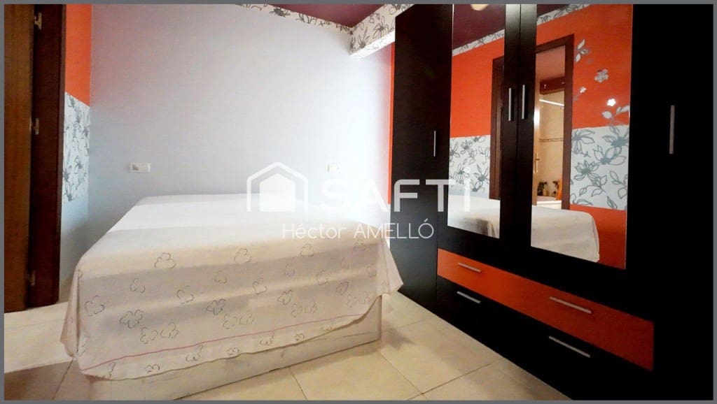 3 slaapkamer Appartement te koop in Llanca - € 195.000 (Ref: 9595924)