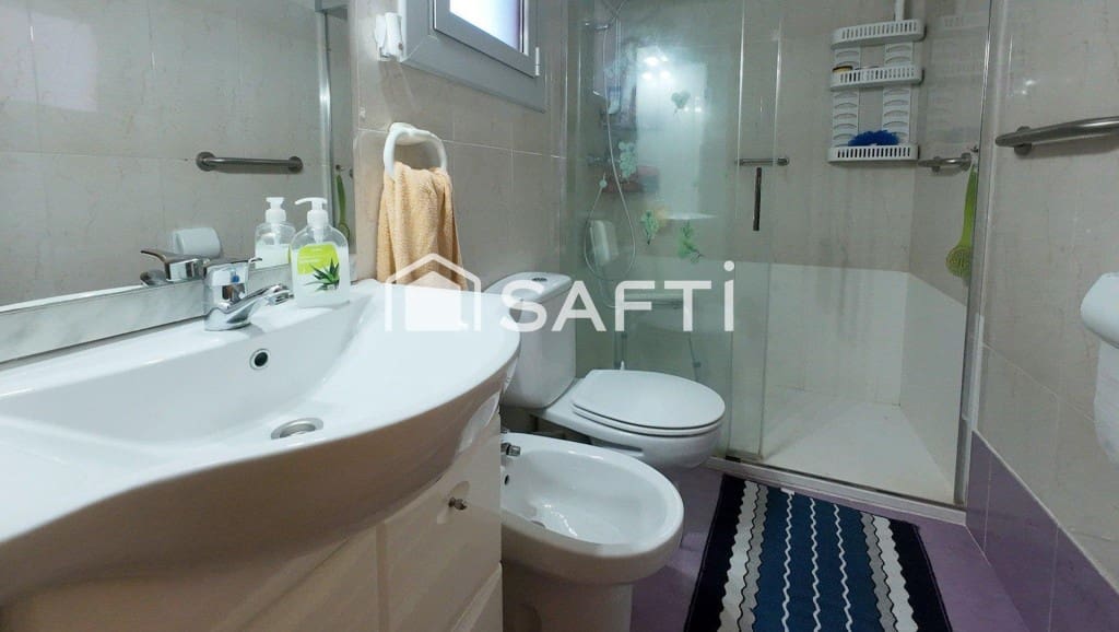 Apartamento de 3 habitaciones en Figueres en venta - 159.000 € (Ref: 9595925)