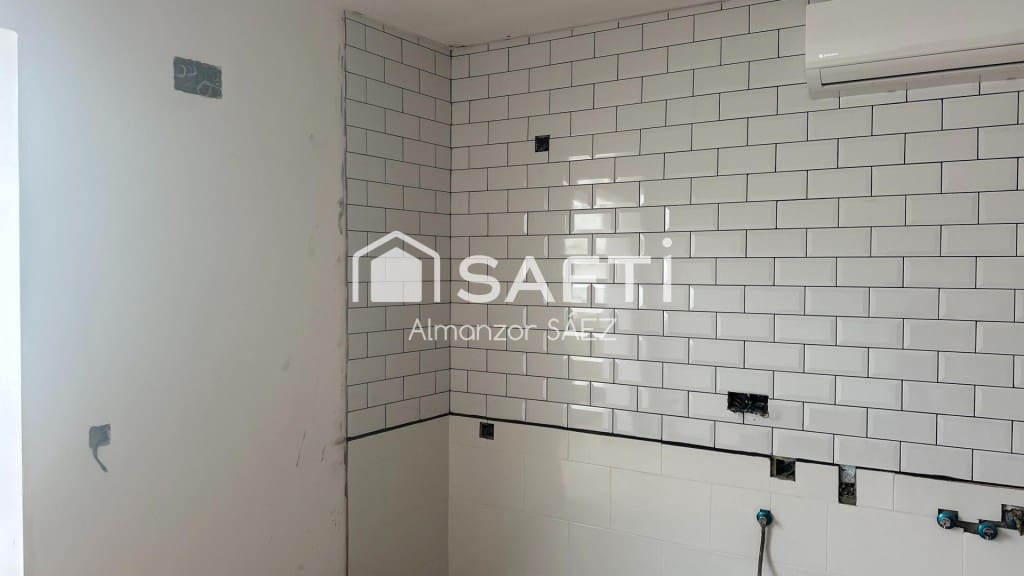 2 slaapkamer Appartement te koop in Arcos de la Frontera - € 130.000 (Ref: 9595932)