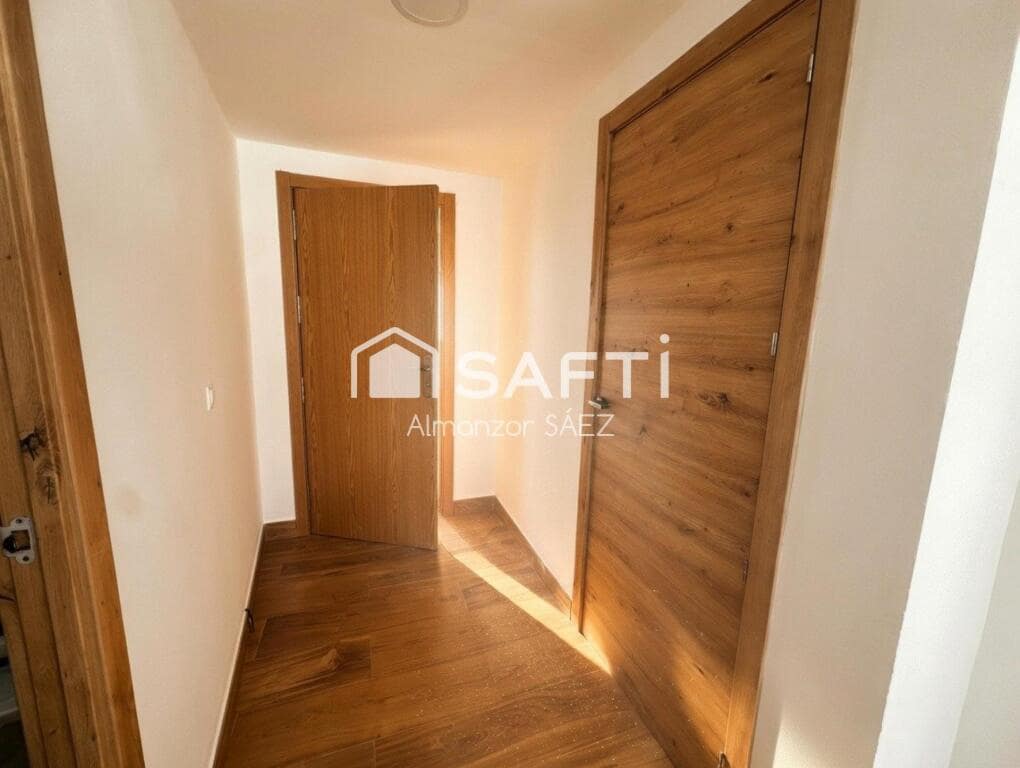 2 bedroom Apartment for sale in Arcos de la Frontera - € 130,000 (Ref: 9595932)