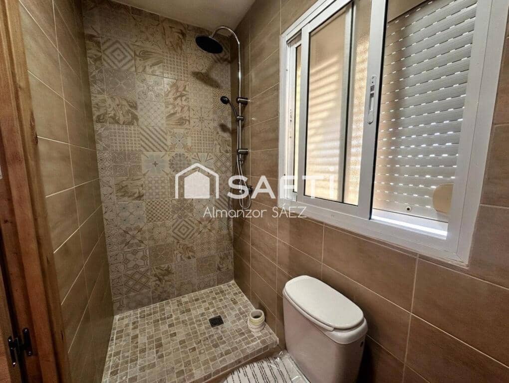 2 bedroom Apartment for sale in Arcos de la Frontera - € 130,000 (Ref: 9595932)