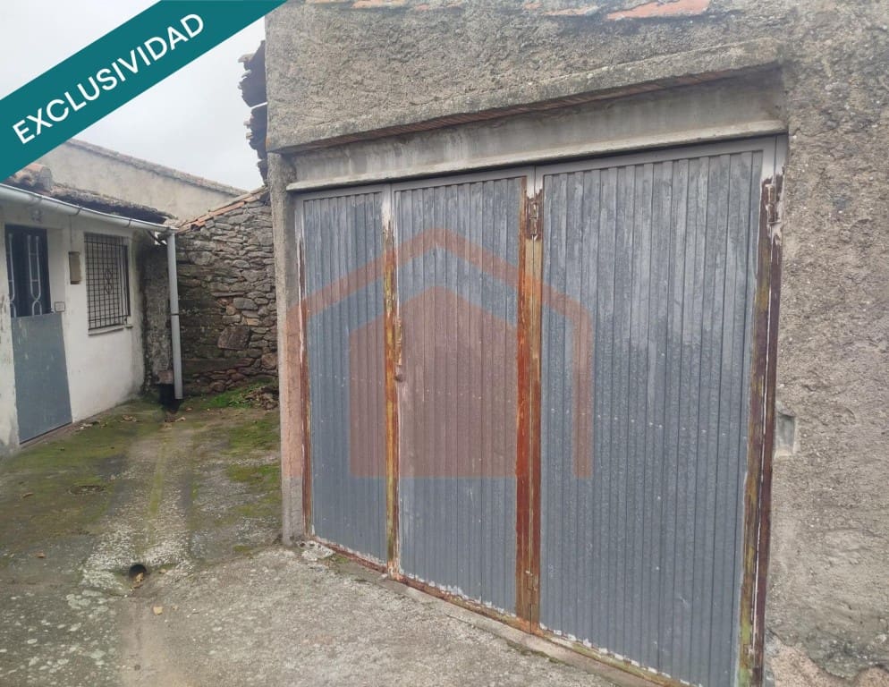 3 bedroom Villa for sale in Ciperez with garage - € 25,000 (Ref: 9595936)