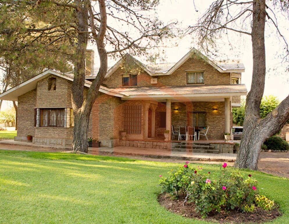 6 bedroom Finca/Country House for sale in Salamanca city - € 825,000 (Ref: 9595938)