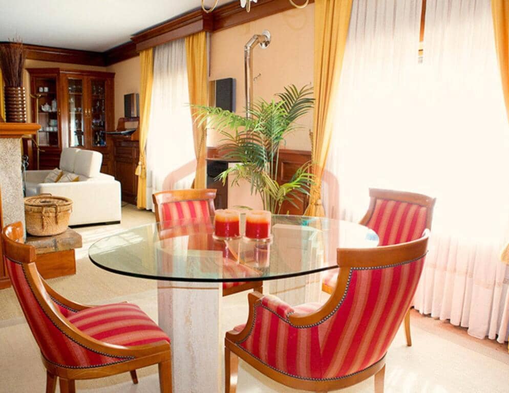 6 bedroom Finca/Country House for sale in Salamanca city - € 825,000 (Ref: 9595938)