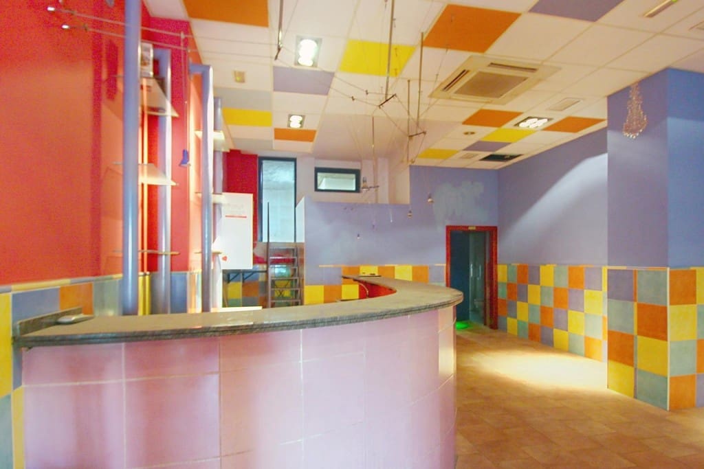 Commerciale in vendita in La Pobla de Farnals - 103.800 € (Rif: 9595940)