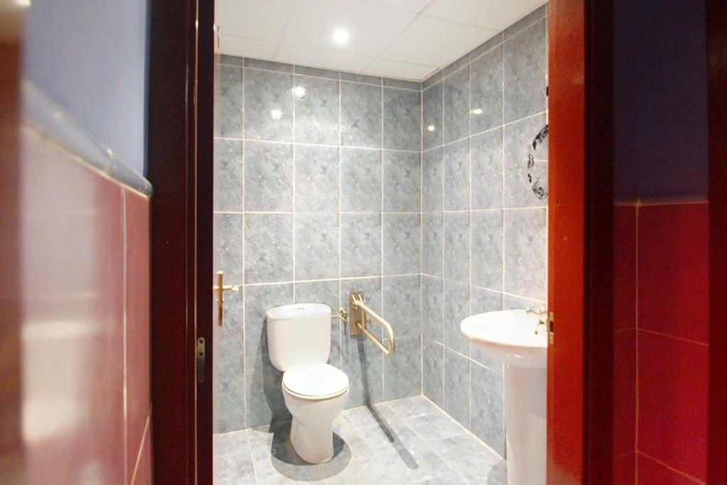 Commerciale in vendita in La Pobla de Farnals - 103.800 € (Rif: 9595940)