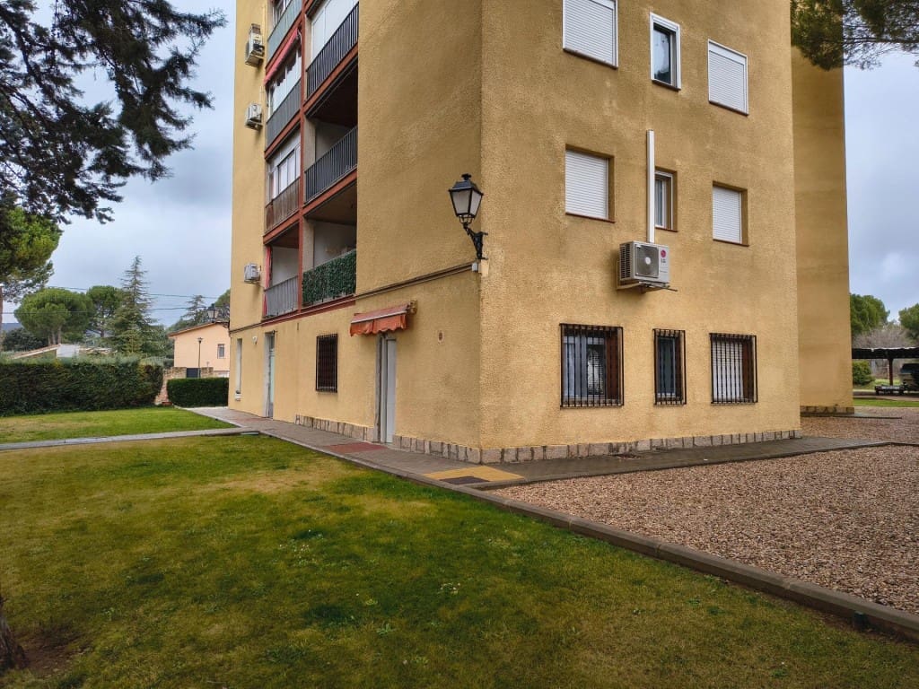 2 bedroom Apartment for sale in Sacedon - € 95,000 (Ref: 9595942)