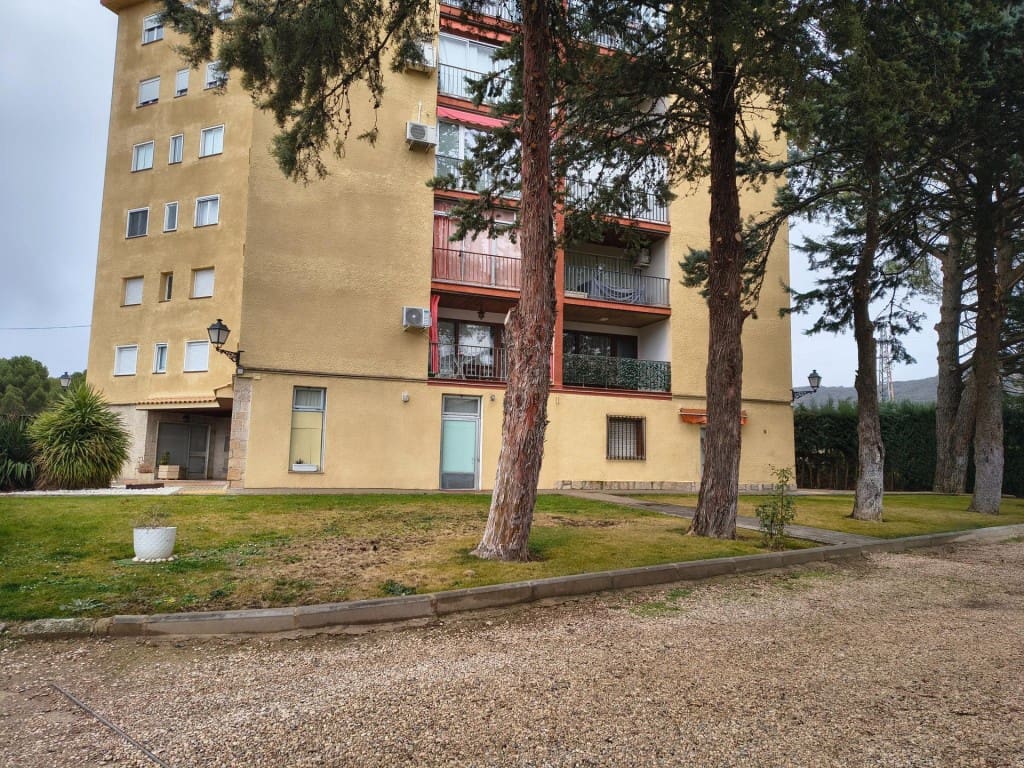2 bedroom Apartment for sale in Sacedon - € 95,000 (Ref: 9595942)