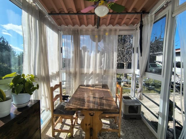 3 soverom Villa til salgs i Parque de las Castillas, Torrejón del Rey med garasje - € 259 000 (Ref: 9595943)