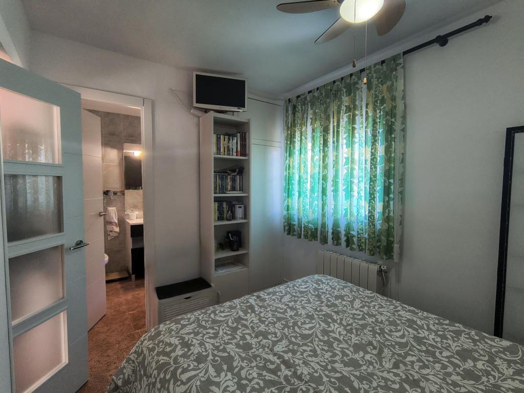 3 bedroom Villa for sale in Torrejon del Rey with garage - € 259,000 (Ref: 9595943)