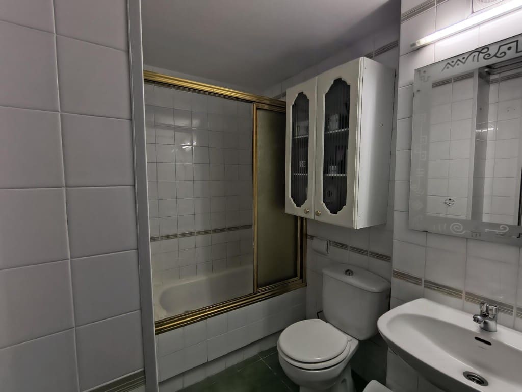 4 bedroom Apartment for sale in Guadalajara city - € 250,000 (Ref: 9595944)