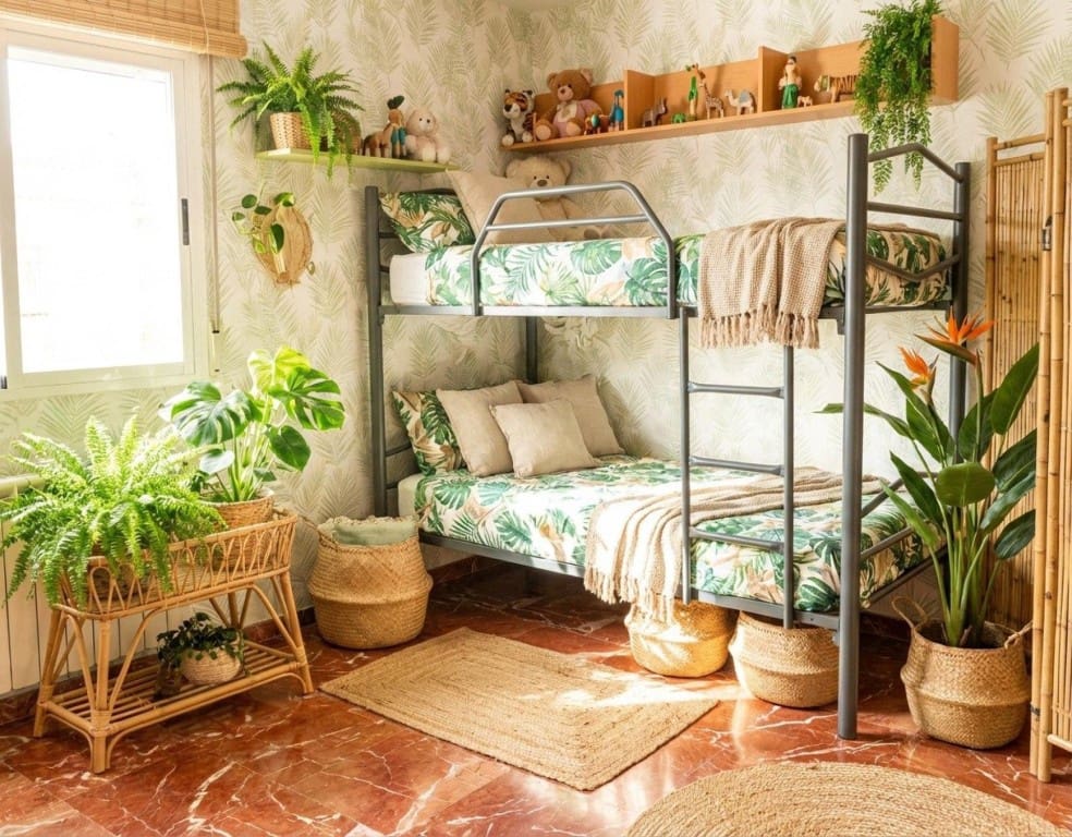 Adosado de 4 habitaciones en Salobreña en venta - 220.000 € (Ref: 9595949)