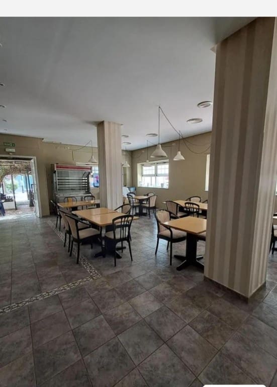 Kommersiell till salu i Salobrena - 207 260 € (Ref: 9595951)