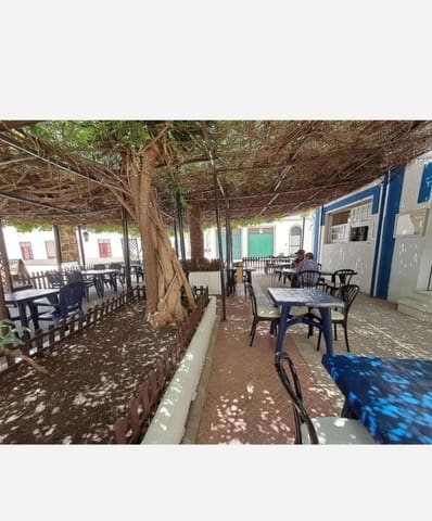 Kommersiell till salu i Salobreña - 207 260 € (Ref: 9595951)