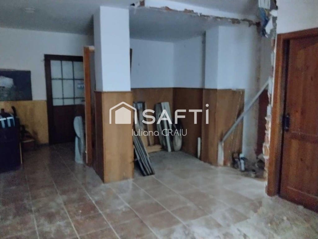 Kommersiell till salu i Almunecar - 75 000 € (Ref: 9595952)