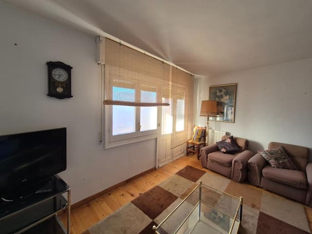 3 slaapkamer Appartement te koop in Almanza - € 72.000 (Ref: 9595953)