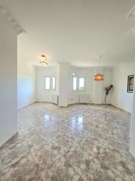 4 Zimmer Apartment zu verkaufen in Valencia Stadt mit Pool - 507.000 € (Ref: 9595957)