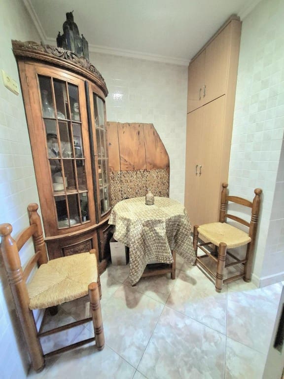 4 Zimmer Apartment zu verkaufen in Valencia Stadt mit Pool - 507.000 € (Ref: 9595957)