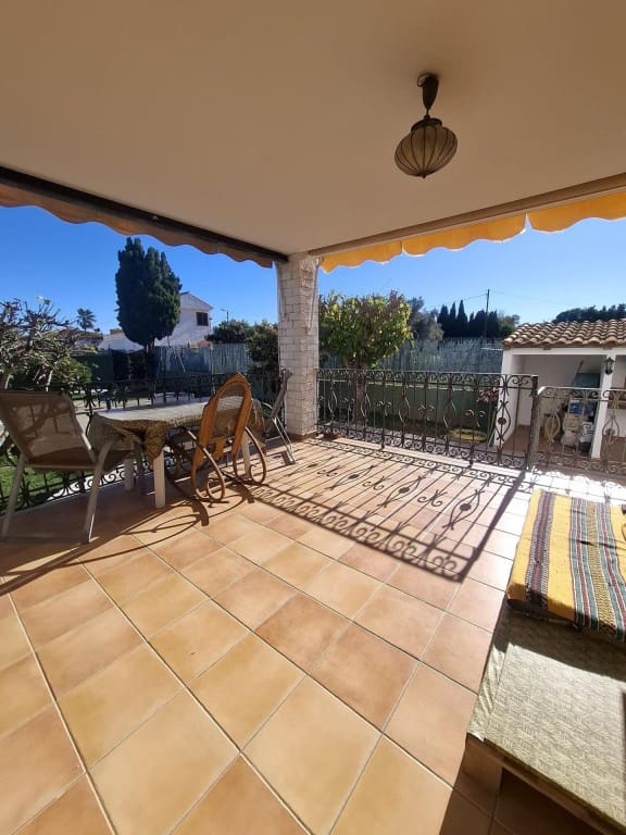 4 quarto Moradia para venda em Castello de la Plana com piscina - 349 000 € (Ref: 9595958)