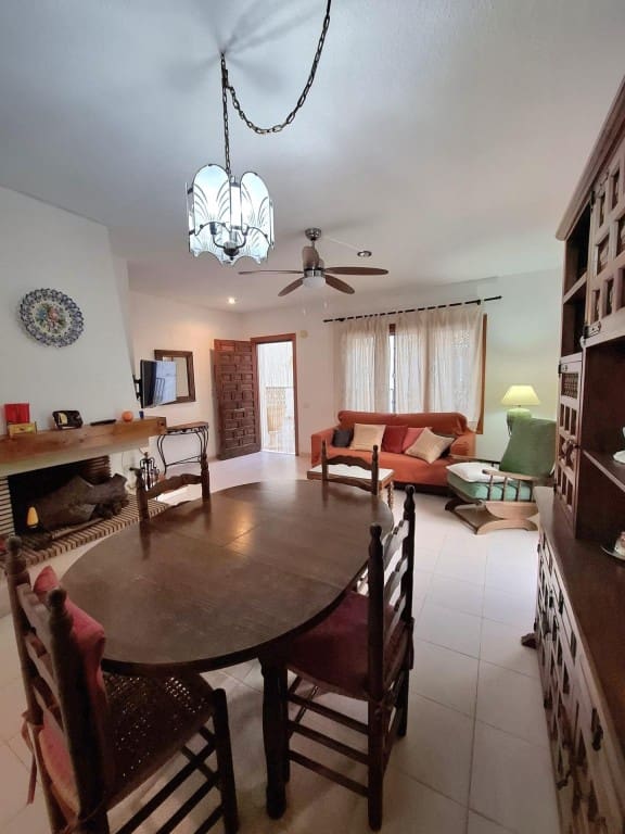 3 soverom Rekkehus til salgs i Oropesa  med garasje - € 191 000 (Ref: 9595959)