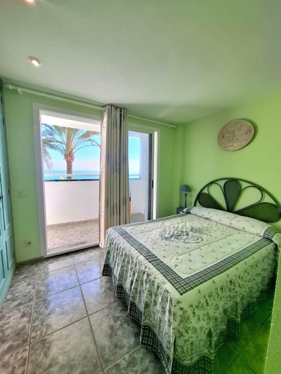 4 sovrum Villa till salu i Oropesa  - 520 000 € (Ref: 9595962)