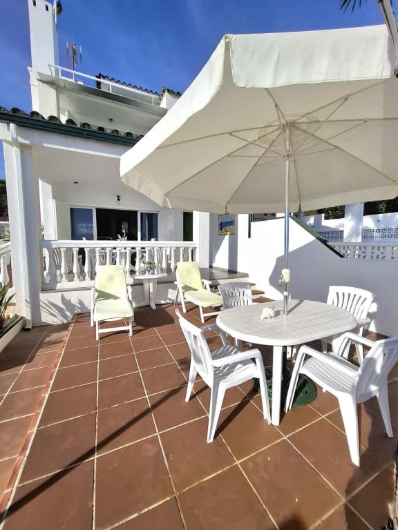 4 sovrum Villa till salu i Oropesa  - 520 000 € (Ref: 9595962)