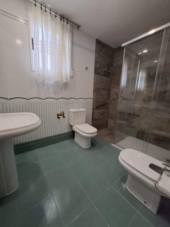 5 sovrum Villa till salu i Oropesa  med pool garage - 549 000 € (Ref: 9595965)