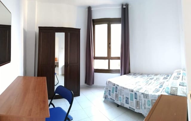 4 makuuhuone Huoneisto myytävänä paikassa Sur, Castelló de la Plana - 132 000 € (Ref: 9595966)